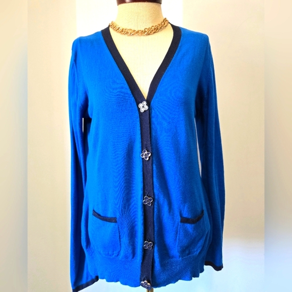 Pink Tartan Blue Pima Cotton Cardigan Sweater with V-Neck And Floral Buttons.  L - Picture 1 of 11